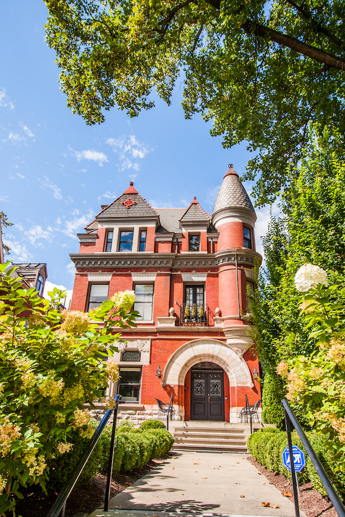 Old Louisville Walking Tour